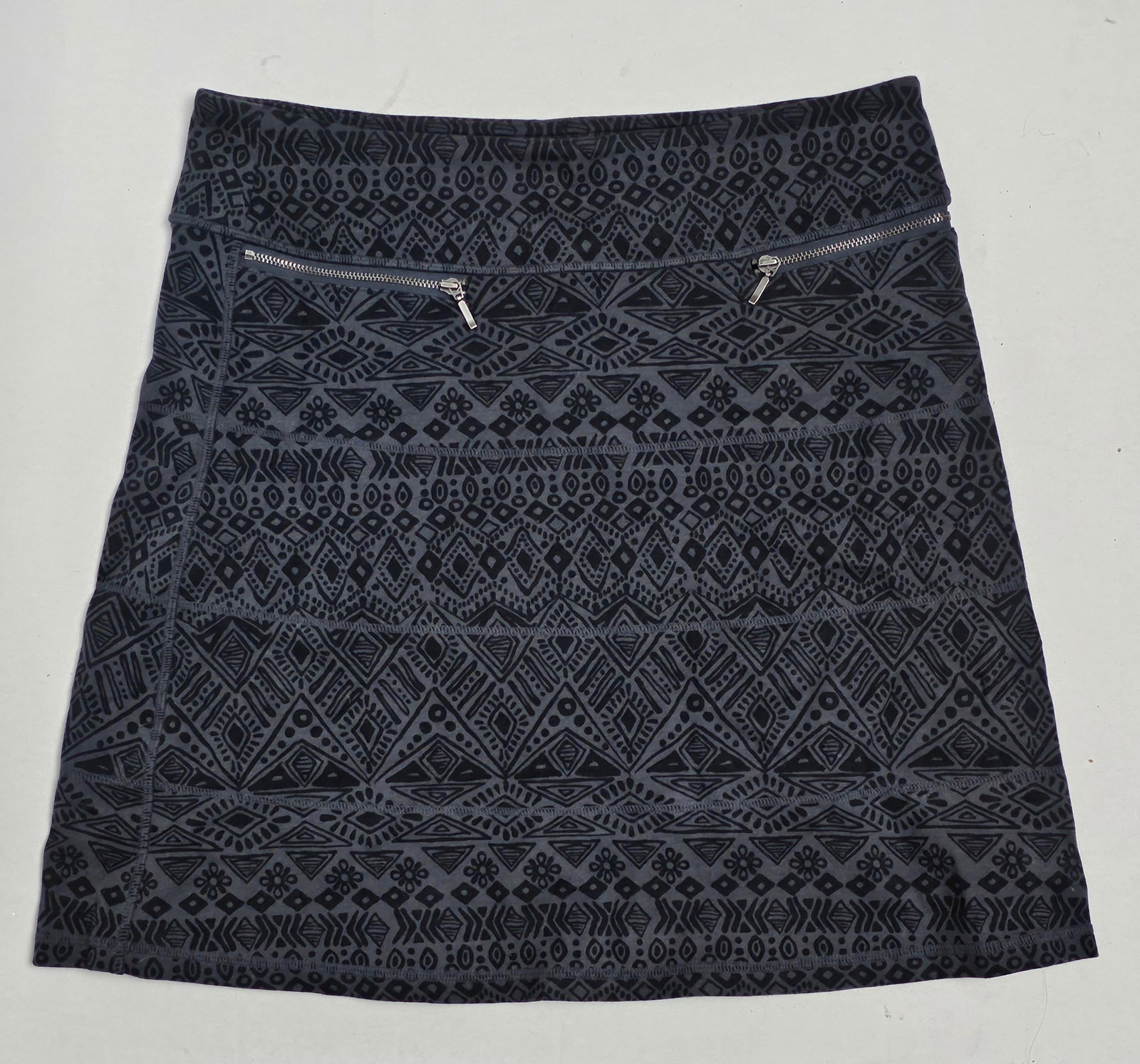 Athletica Skirt Size M like New: Athletica Skirt Size M like New