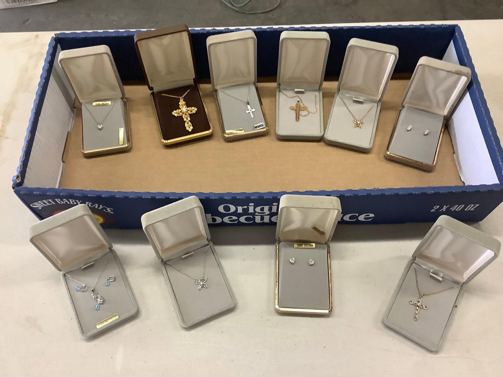 Assorted Sterling Silver and Gold Plated Necklaces (1 of 1)