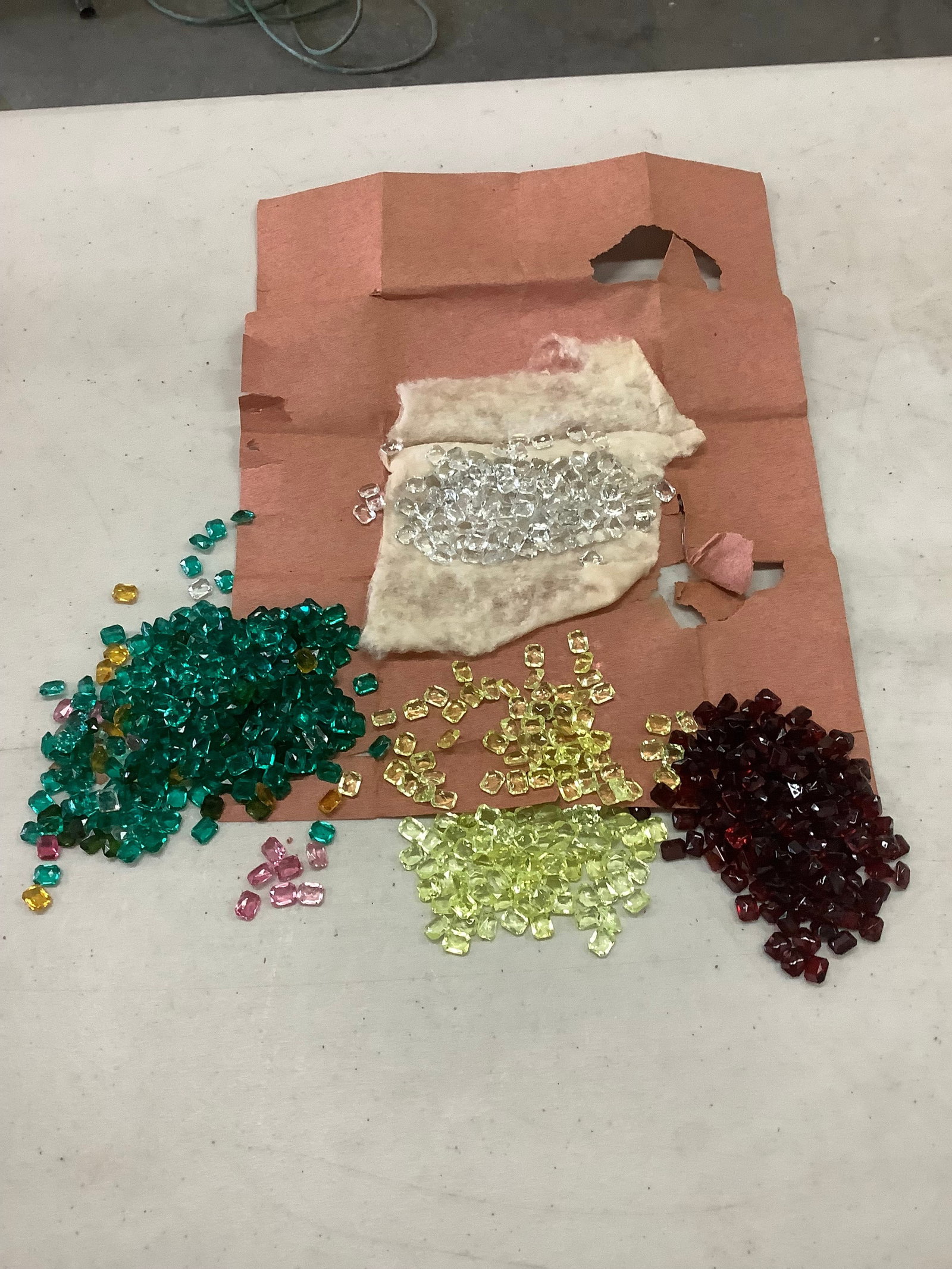 Canary, Garnet, Emerald and White Sapphire Crystals: Canary, Garnet, Emerald and White Sapphire Crystals