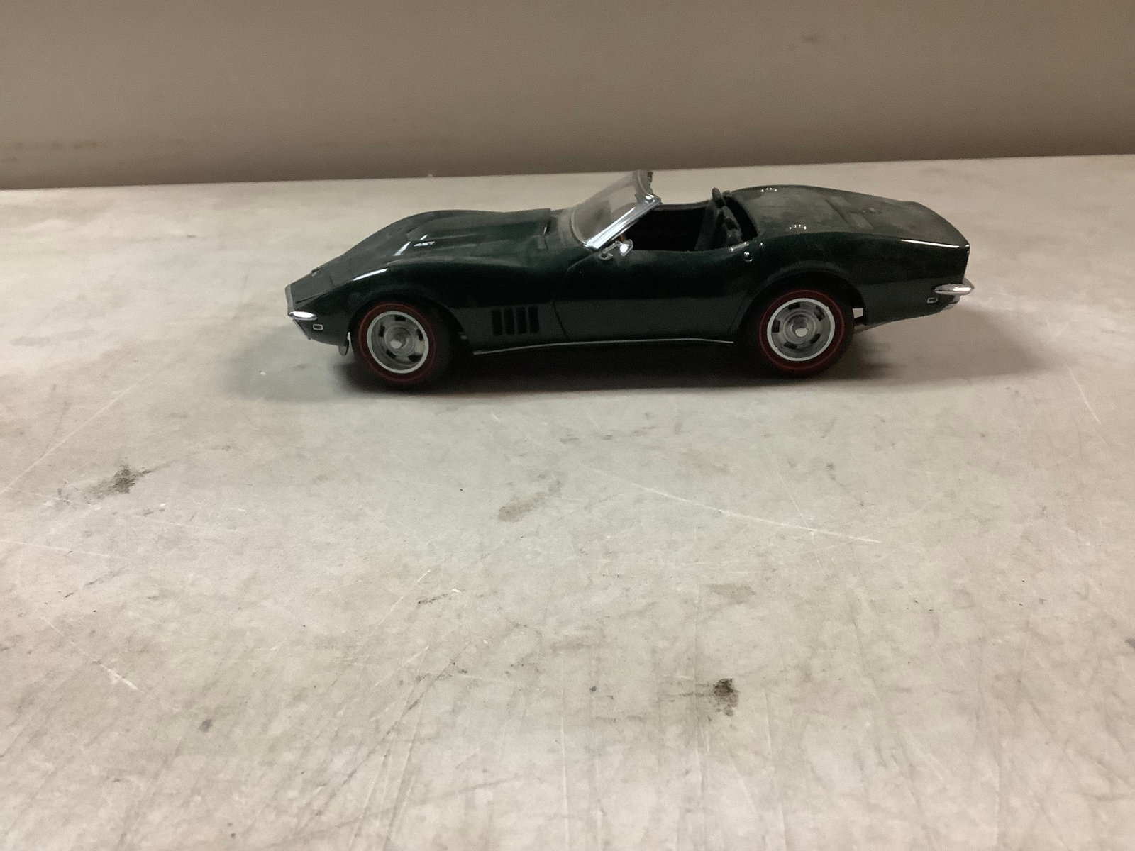 1968 Chevrolet Corvette car model (1 of 1)