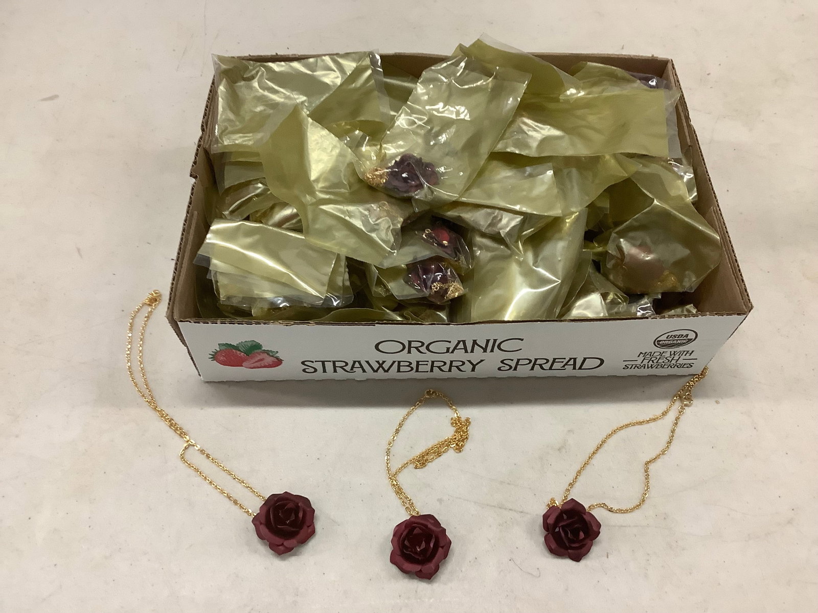 Gold Tone Necklaces with Rose Charm: Gold Tone Necklaces with Rose Charm