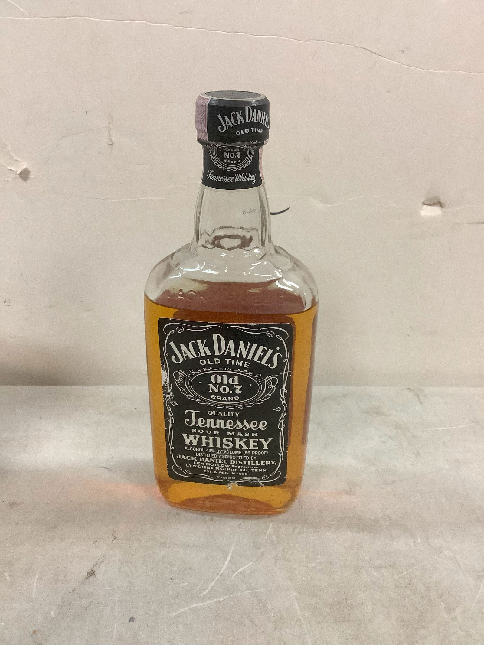 Jack daniels 375mL(3/4 full) (1 of 1)