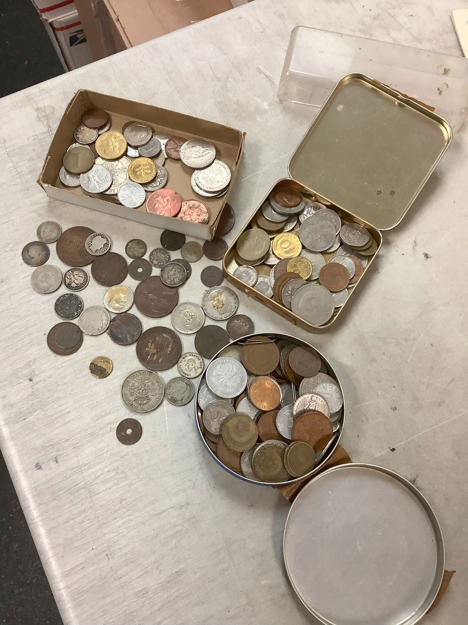 Lot of Assorted Foreign and US Coins (1 of 1)