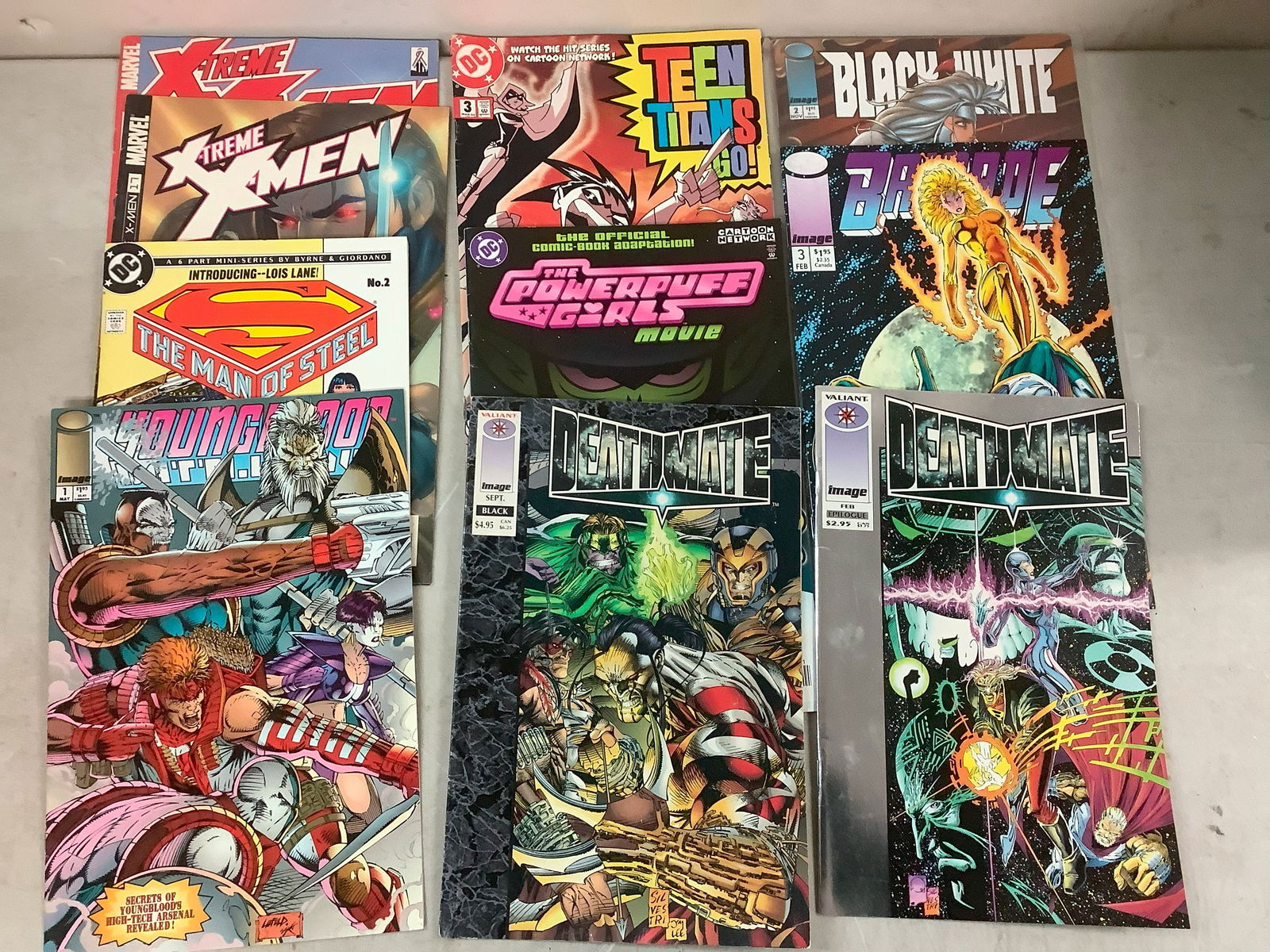 Lot of assorted comic books (DC, Marvel, Image and more) (1 of 1)