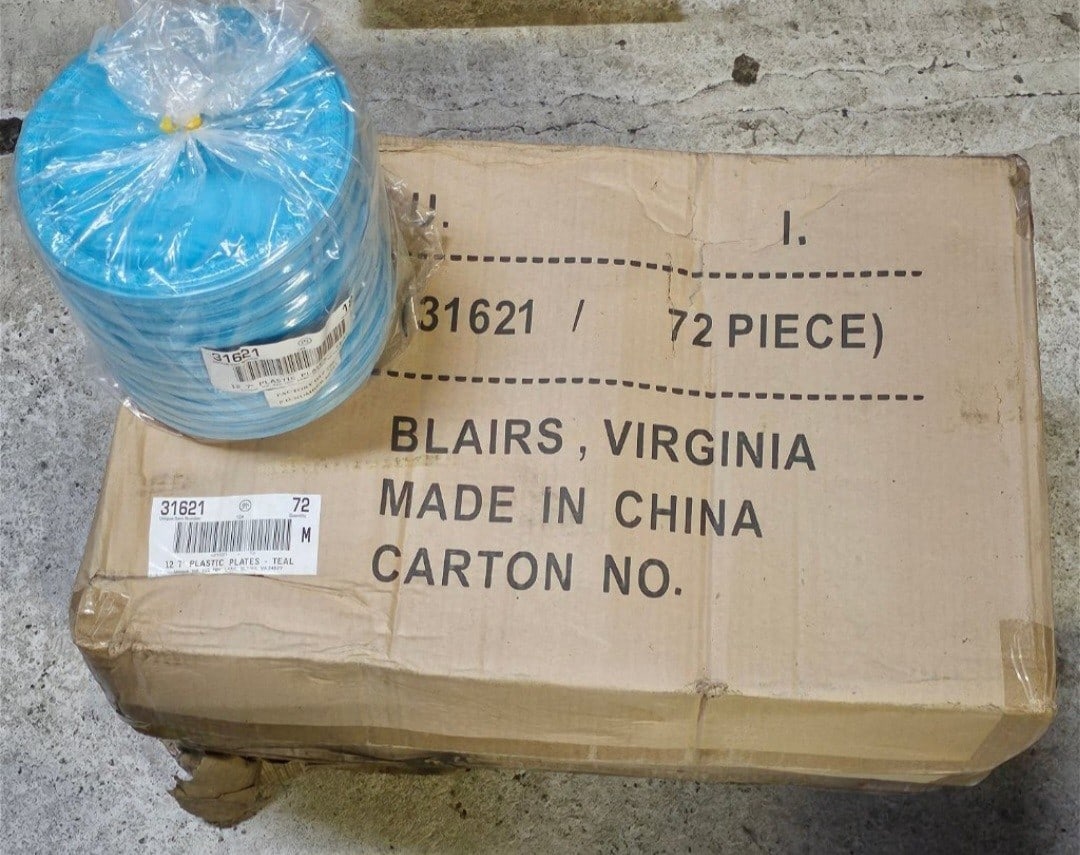 Case of 72 New 7" Plastic Plates (1 of 1)