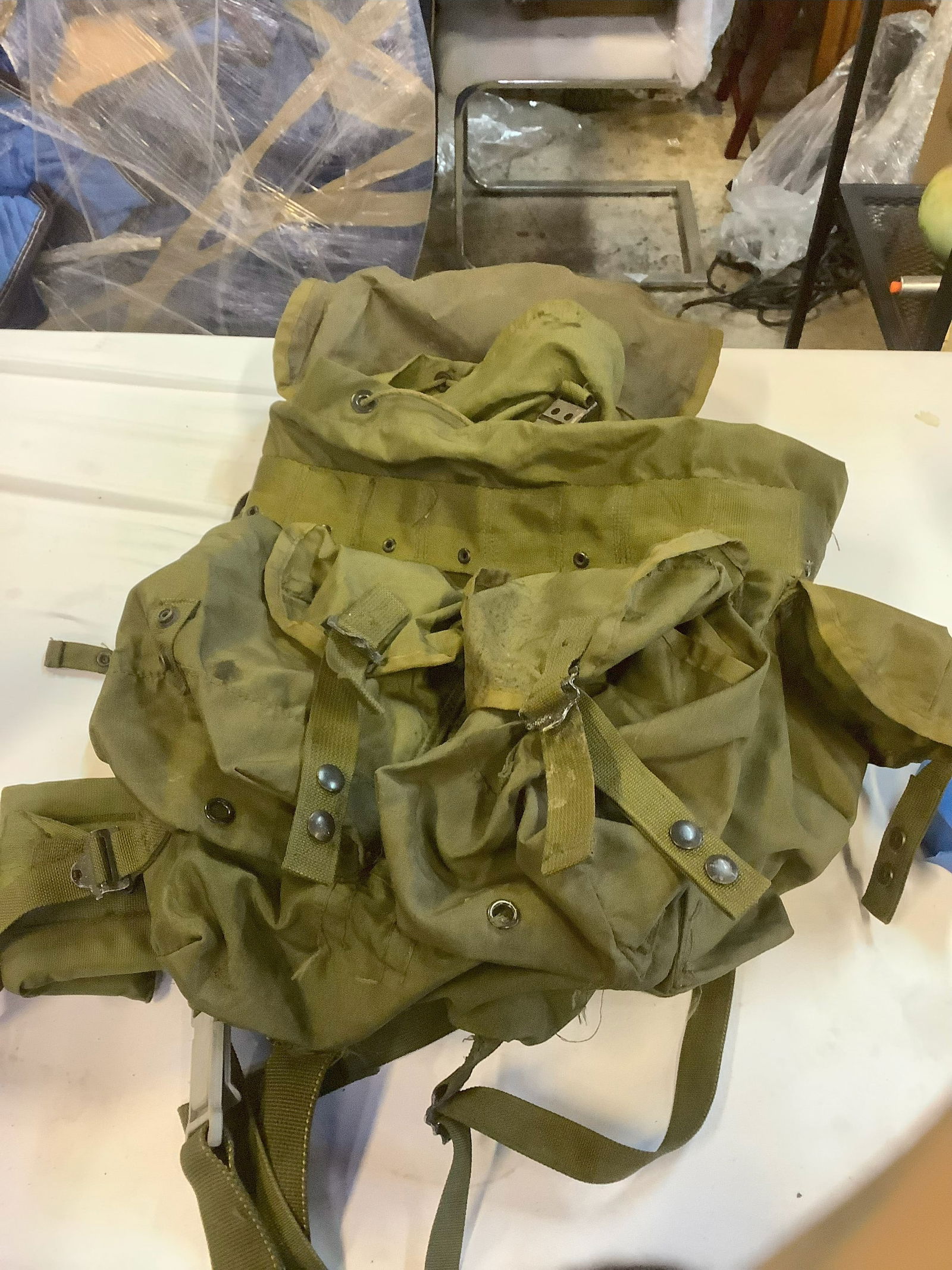Lot of military backpack (1 of 1)