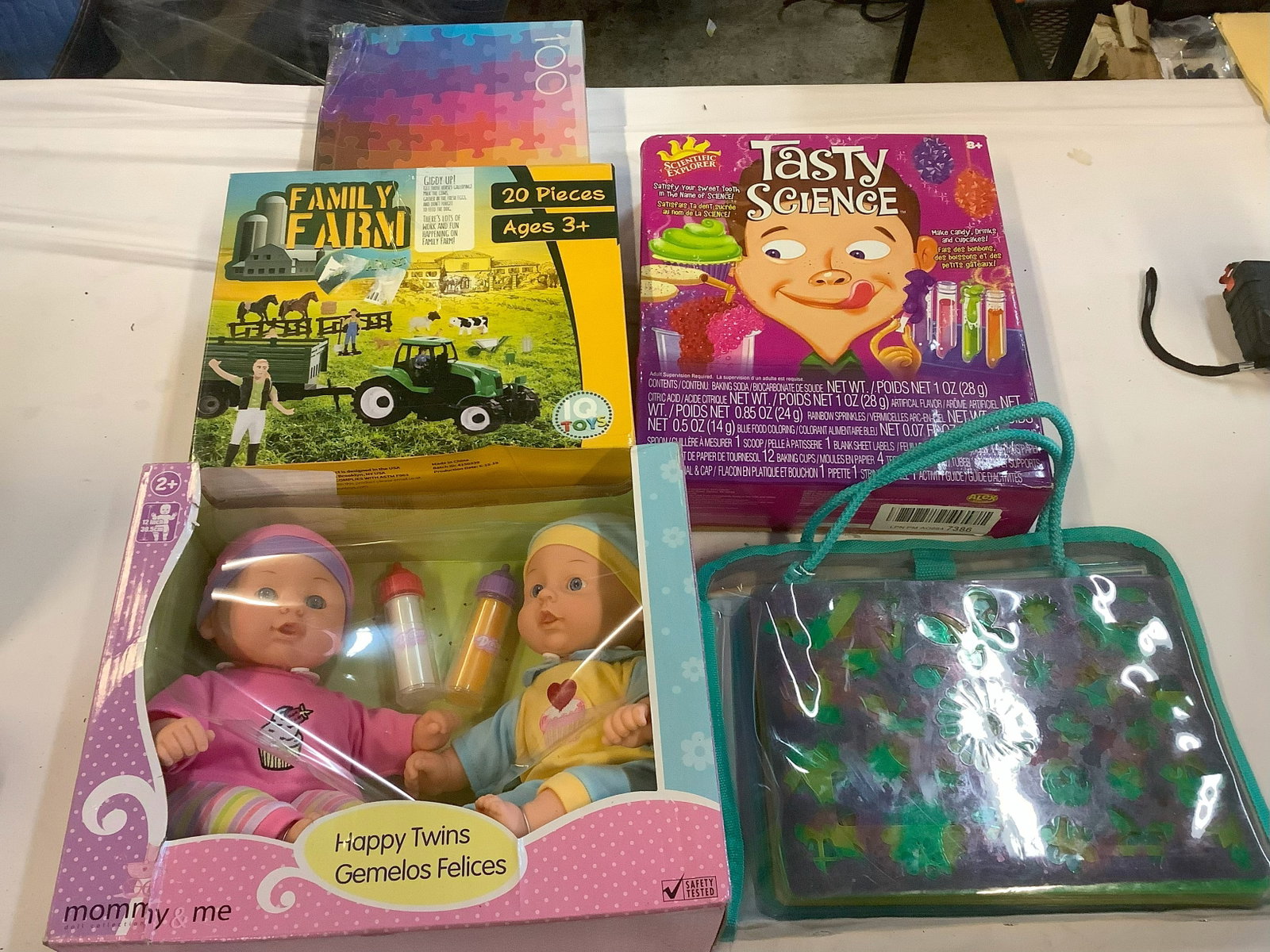 Lot of vintage puzzles toys and more: Lot of vintage puzzles toys and more