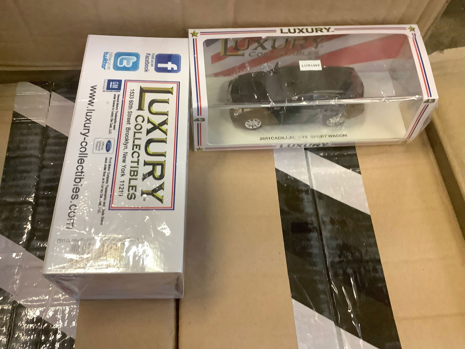 Case of 48 New Luxury Die-Cast 2011 Cadillac CTS Sport Wagon (1 of 1)