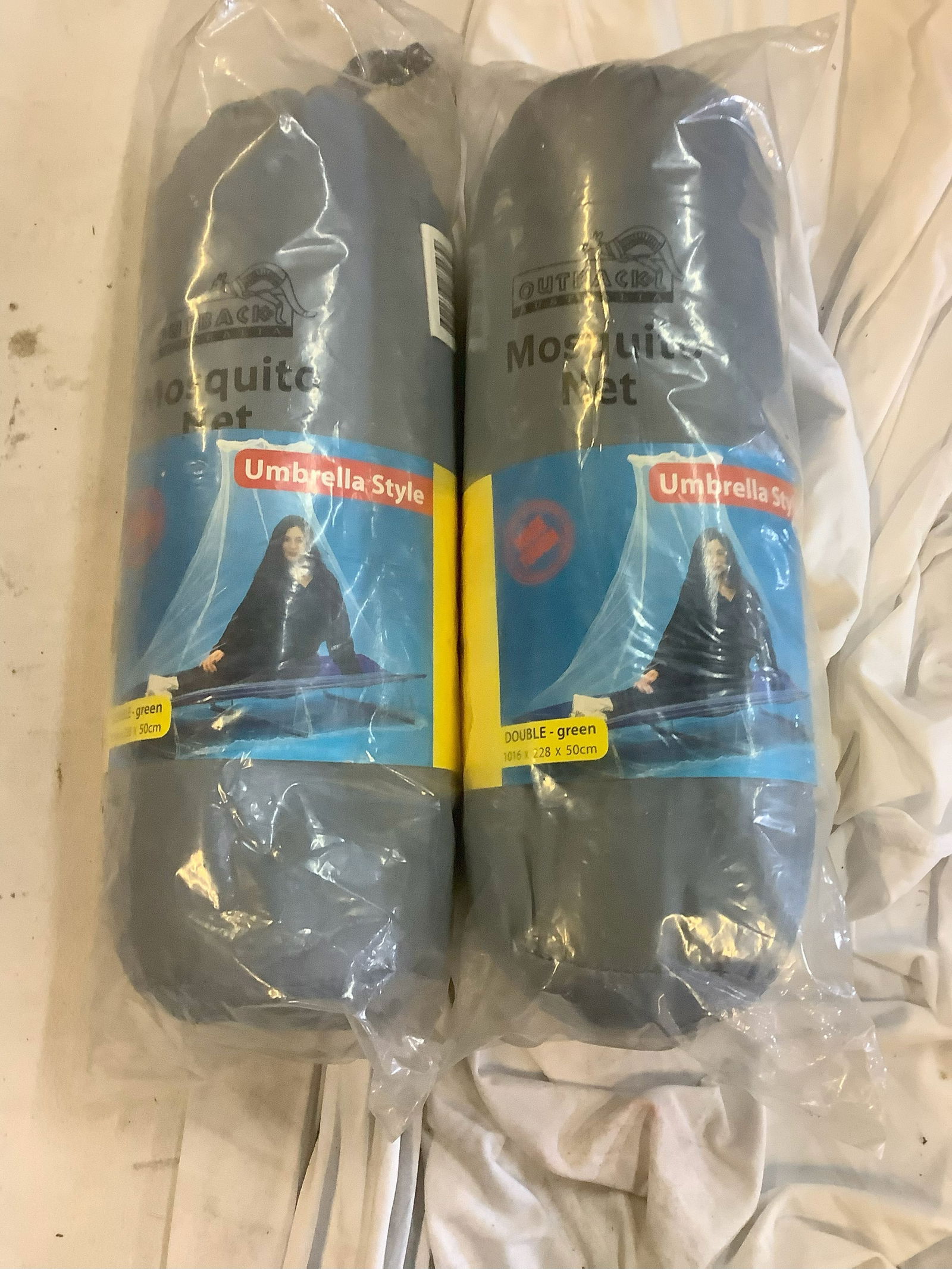 Outback Australia Mosquito Nets 1016 x 228 x 50cm (1 of 1)