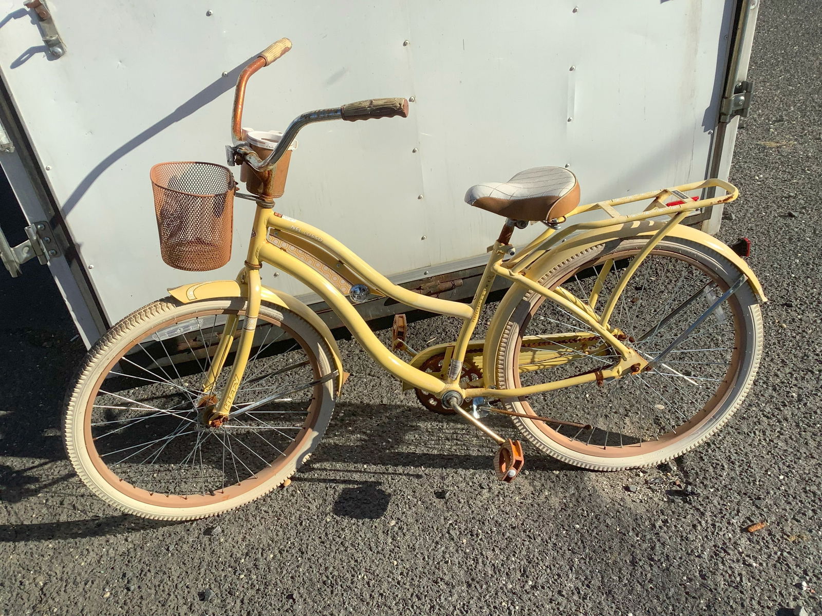 Huffy Nell Lusso Bike (1 of 1)