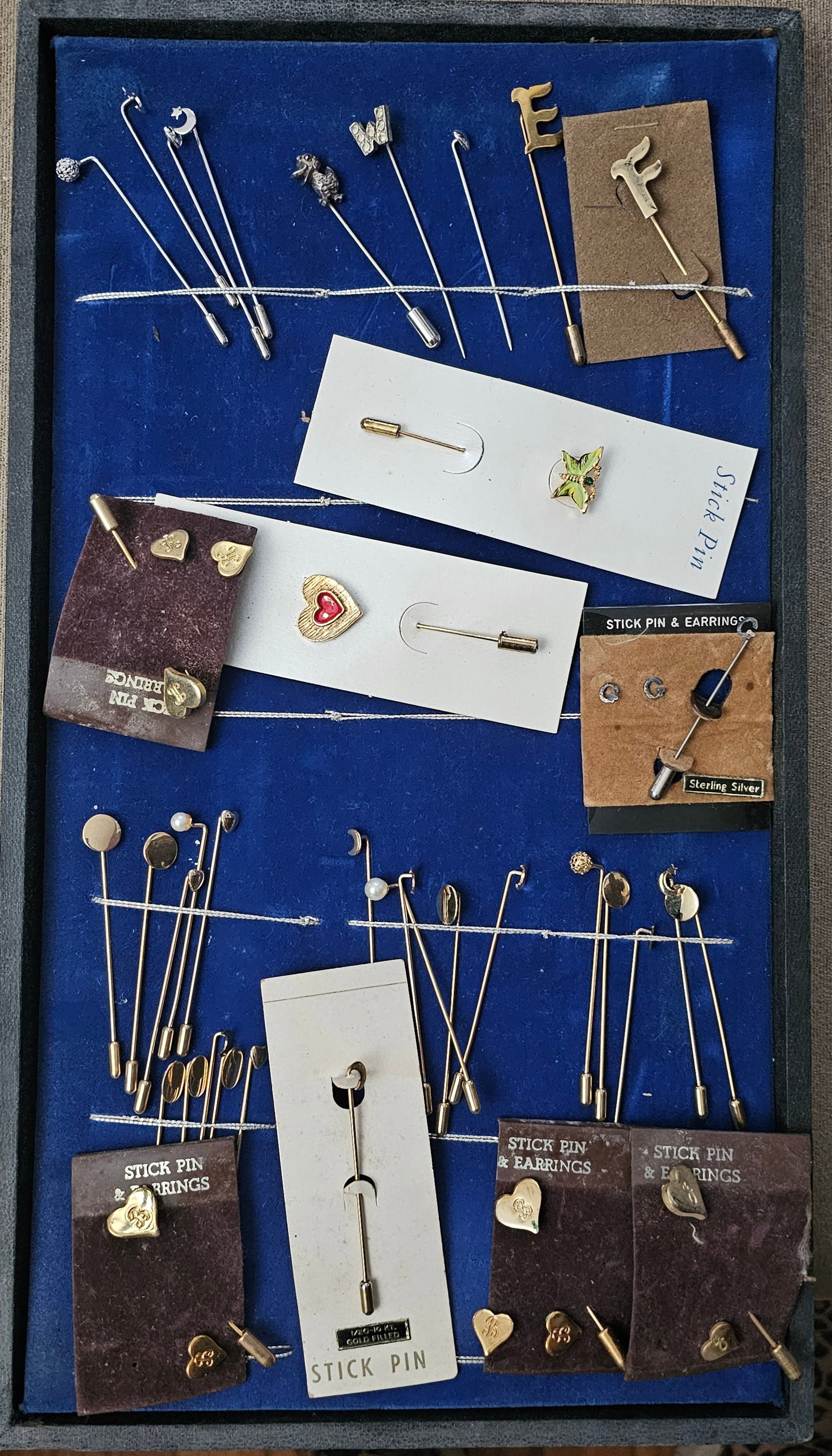 Vintage Display Tray of Stickpins incl Sterling and Golf Filled: Vintage Display Tray of Stickpins incl Sterling and Golf Filled