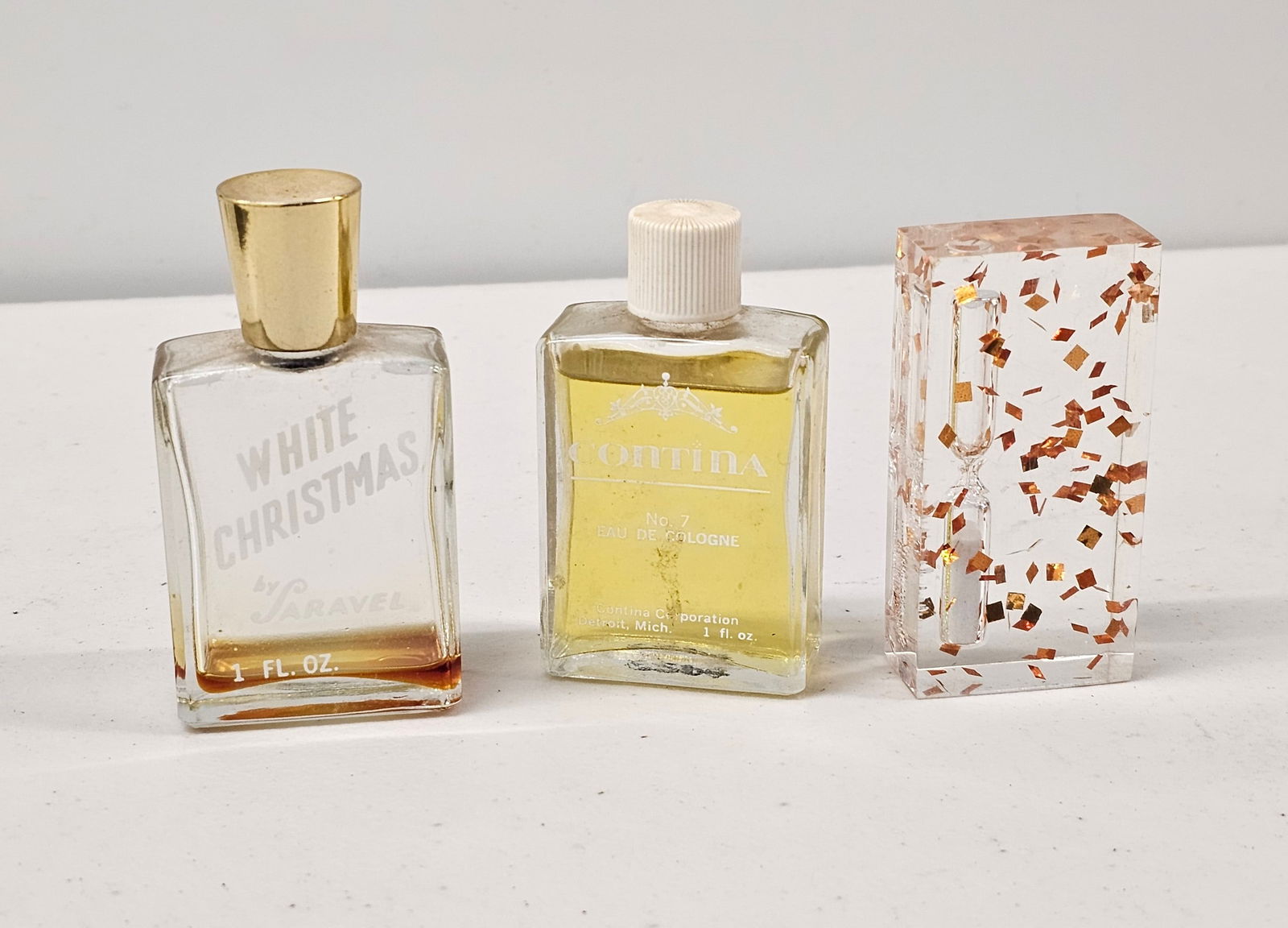 Vintage Perfume Bottles and Lucite Confetti Timer: Vintage Perfume Bottles and Lucite Confetti Timer