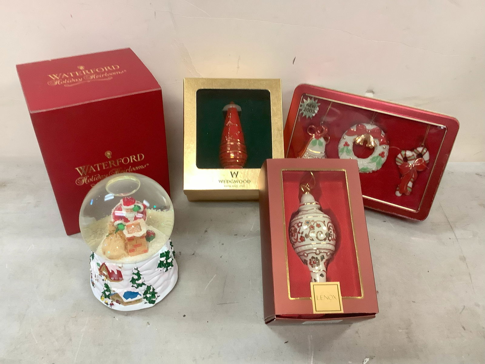 Waterford Crystal Holiday Heirlooms Collectible Snow Globe, Lenox Christmas Ornaments, Wedgwood (1 of 1)
