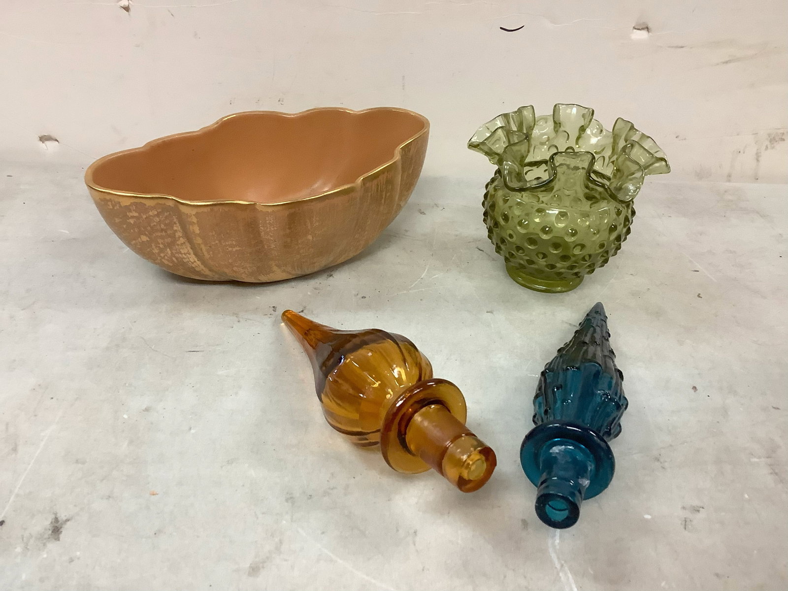 Fenton Vintage Hobnail, Stangl Hand Painted Granada Gold Bowl, Glass Wine Stoppers: Fenton Vintage Hobnail, Stangl Hand Painted Granada Gold Bowl, Glass Wine Stoppers