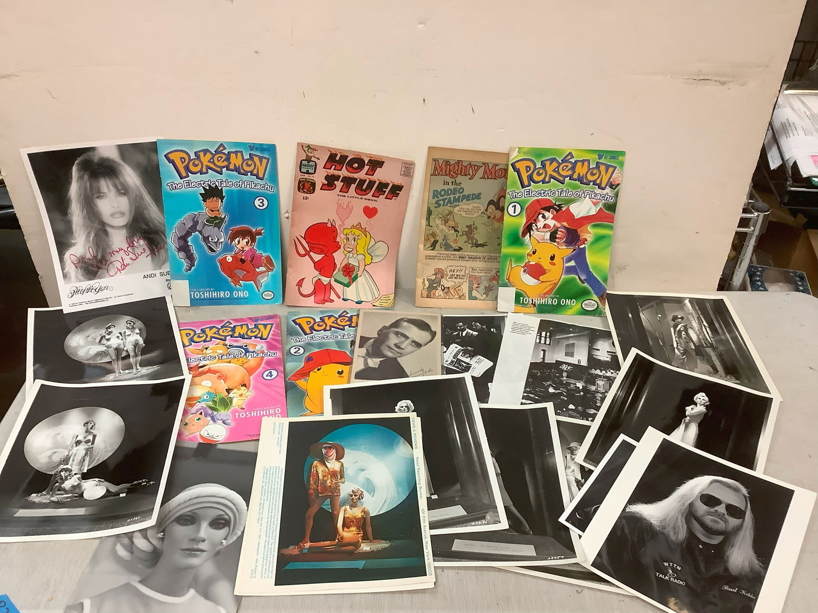 Harvey Comics Hot Stuff 1966, Might Mouse, Pokemon, Signed Tommy Tucker Picture and more (1 of 1)