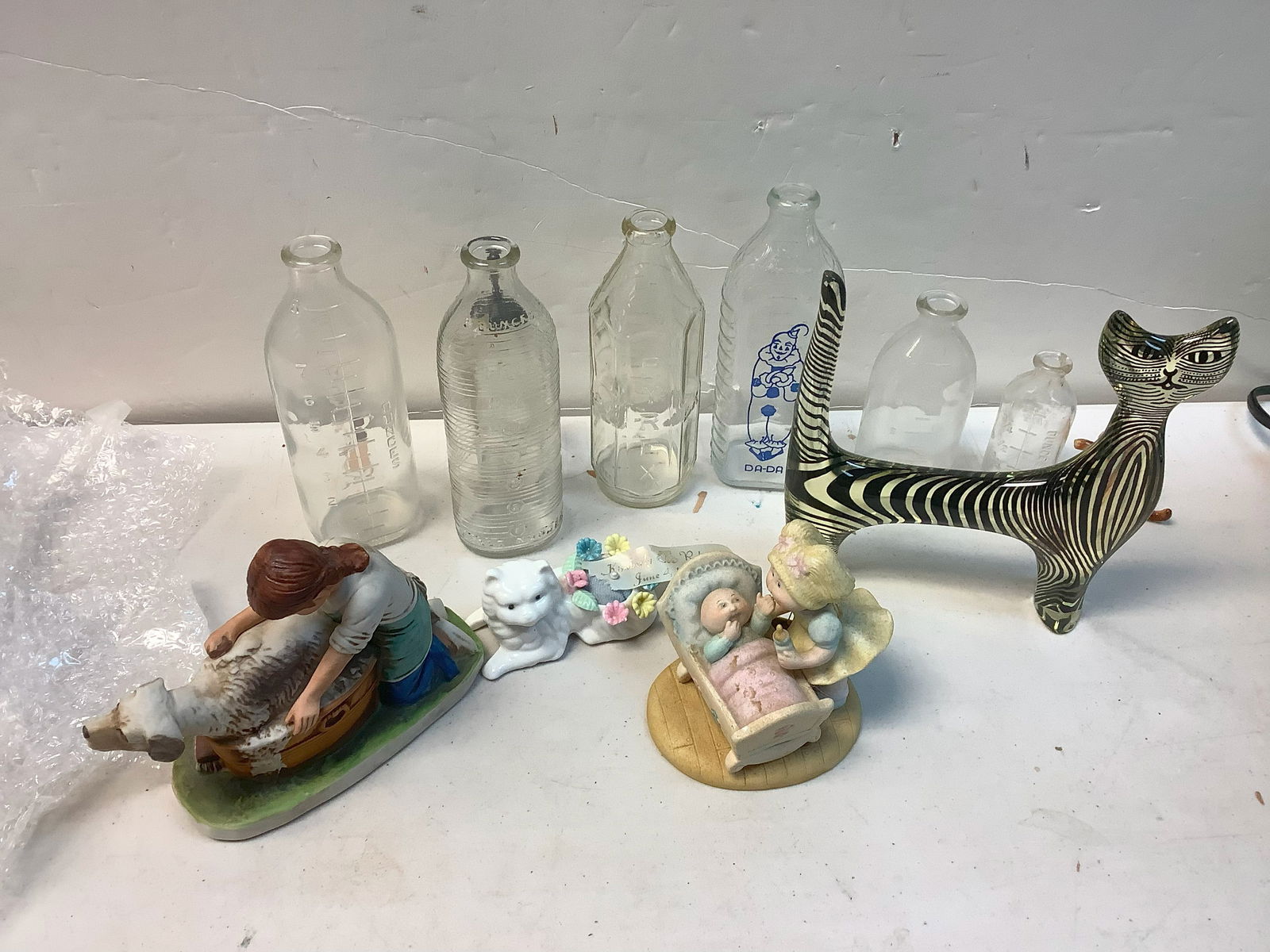 Decorative Striped Cat, Pyrex Glass Bottles, Glass Bottles, 1979 Norman Rockwell Figurine, Cabbage (1 of 1)