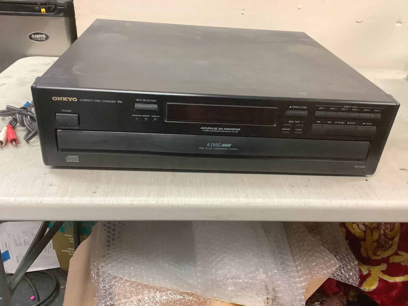 Onkyo 6 Disc Player/Changer (1 of 1)