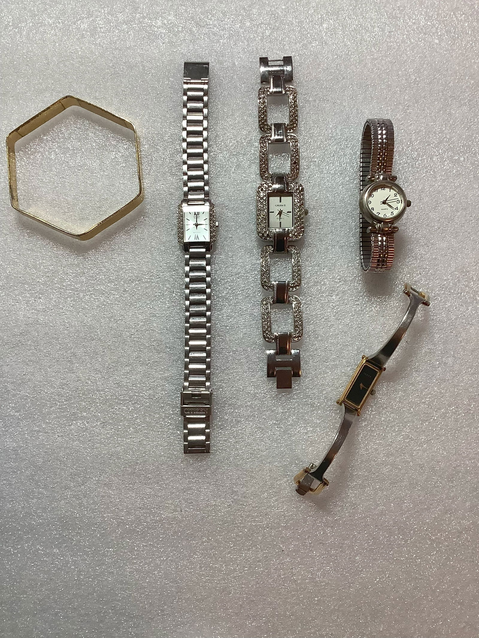 Lot of Women's Watches, Gruen II, Citizen and more: Lot of Women's Watches, Gruen II, Citizen and more