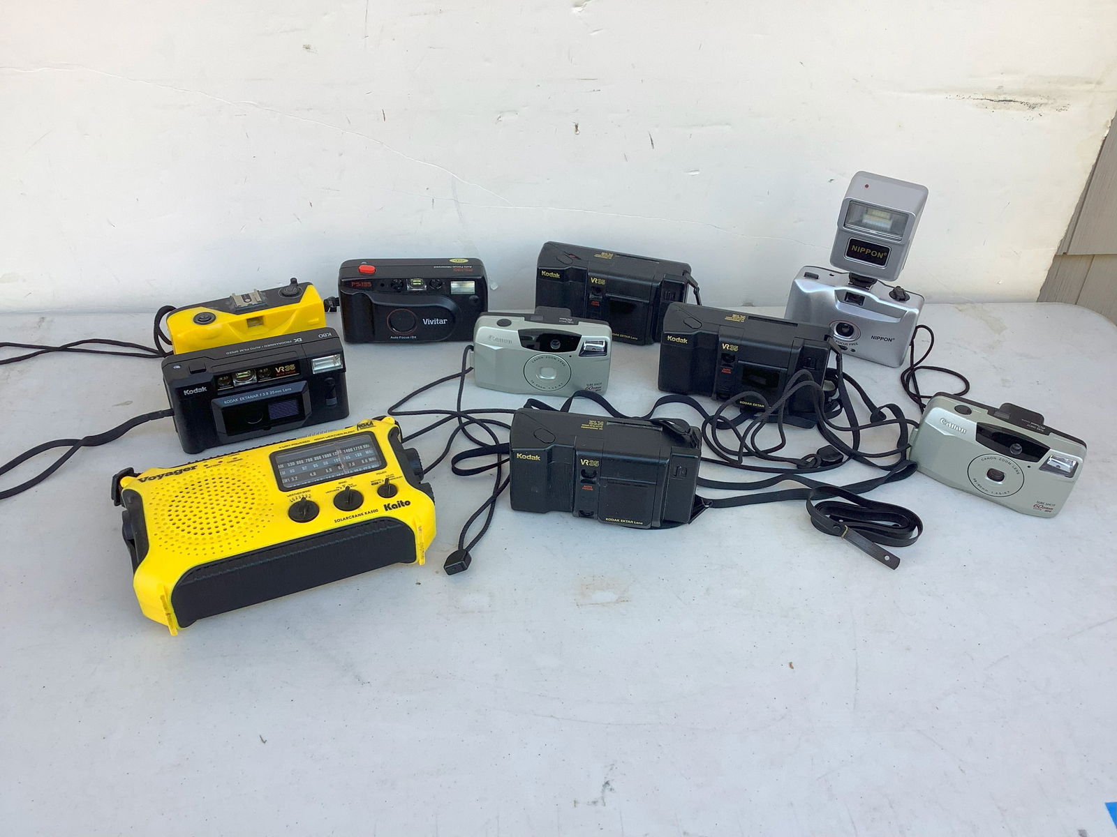 Lot of Assorted Cameras - Canon, Kodak, Vivitar etc. (1 of 1)