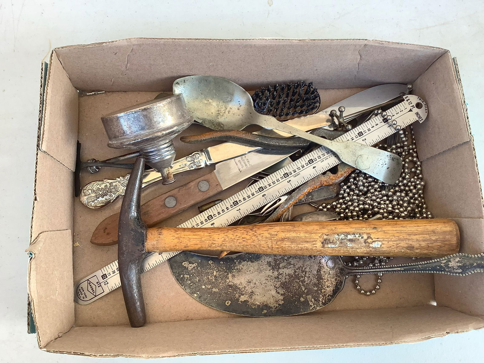 Stanley Vintage Hammer, Hargrave Hotel Silverware, Assorted Silverware, Oil Lamp (1 of 1)