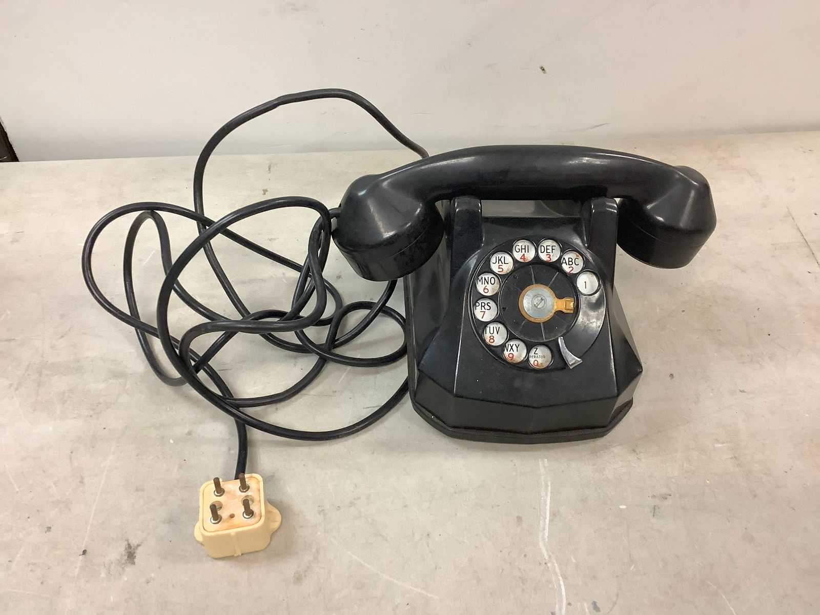 Monophone Automatic Electric Vintage Rotary Phone (1 of 1)