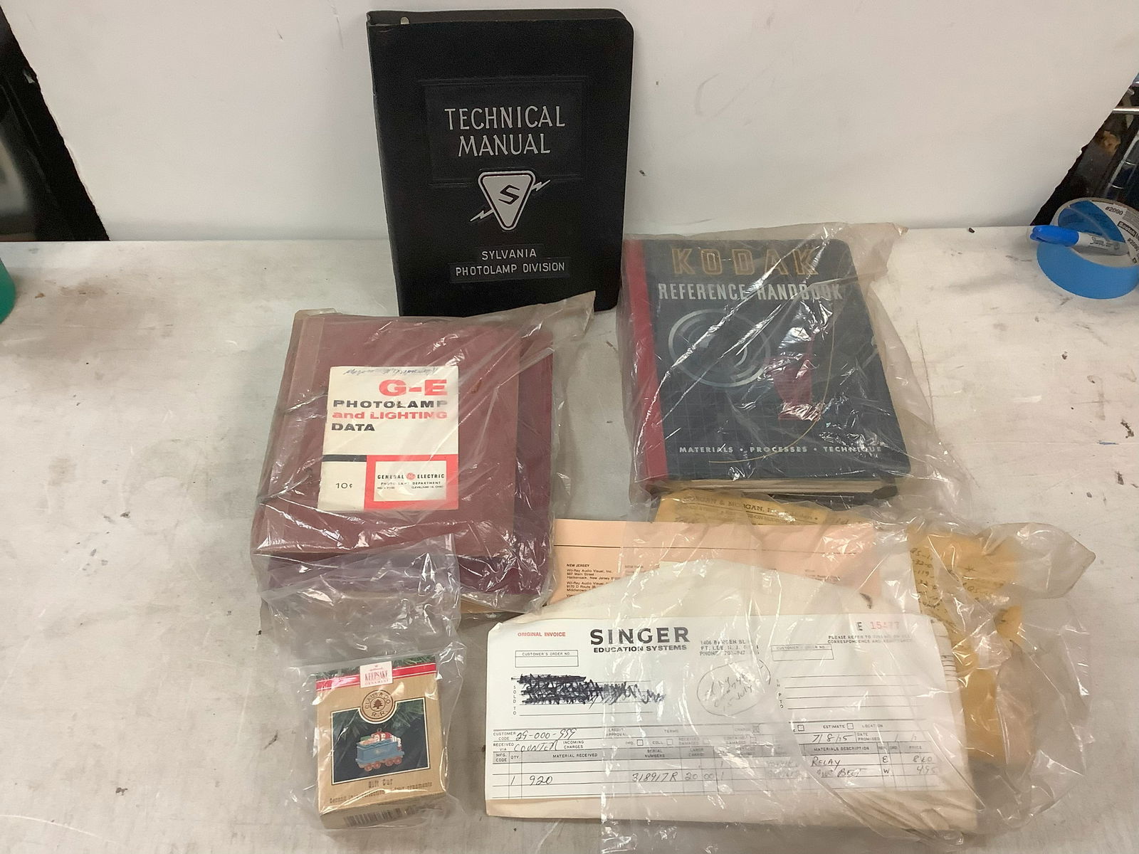 Kodak Reference Handbook, Technical Manual Sylvania Photolamp, and more (1 of 1)