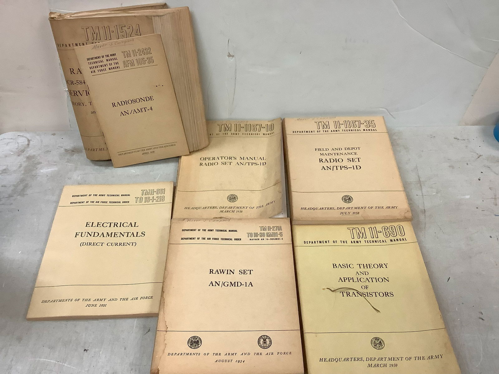 Lot of Vintage Various Department of Army Technical Manuals -Circa 1950s (1 of 1)