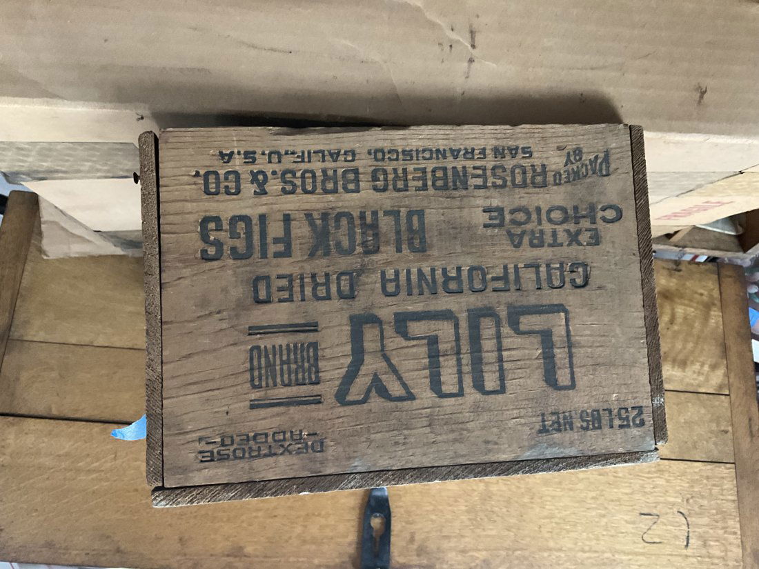 Rosenberg Bros. & Co. Vintage Wood Box Lily Brand (1 of 1)