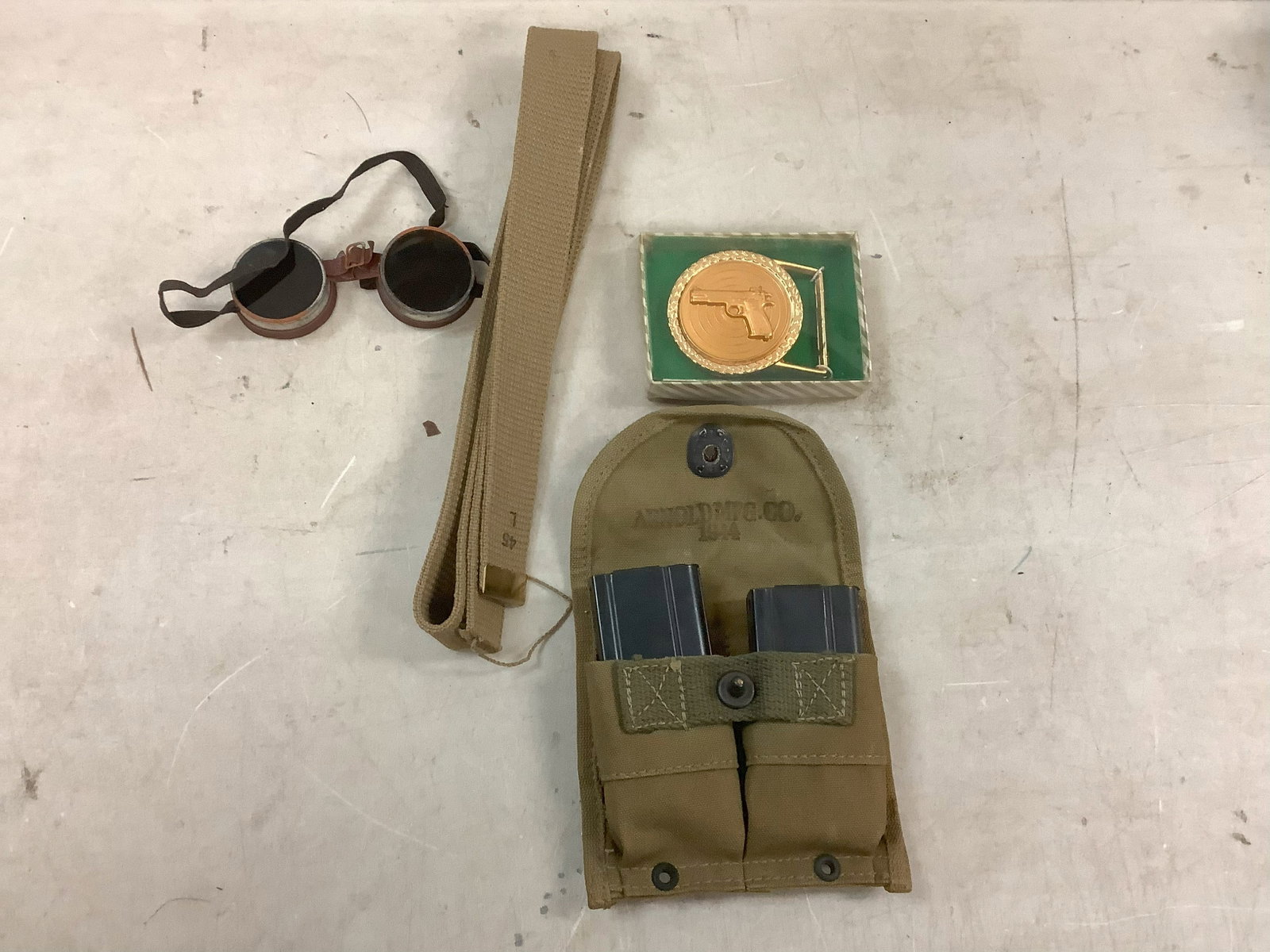 Vintage Military Goggles, Arnold Mfg Co Clip Holder with Clips 1944, etc.: Vintage Military Goggles, Arnold Mfg Co Clip Holder with Clips 1944, etc.