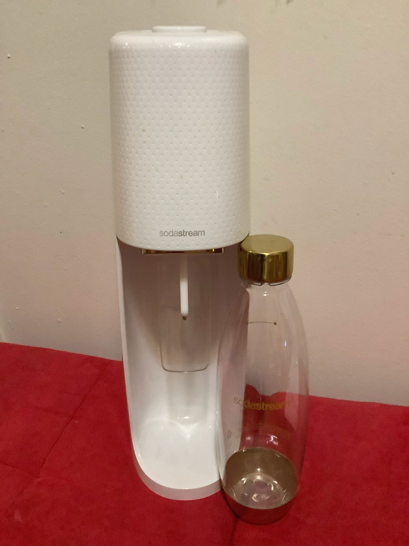 Soda Stream Sparking Water Maker (1 of 1)
