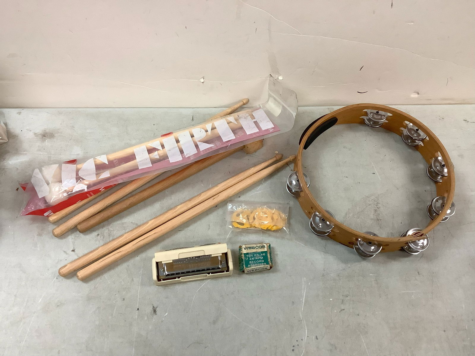 Vicfirth Drum Sticks, Tamborine and more (1 of 1)