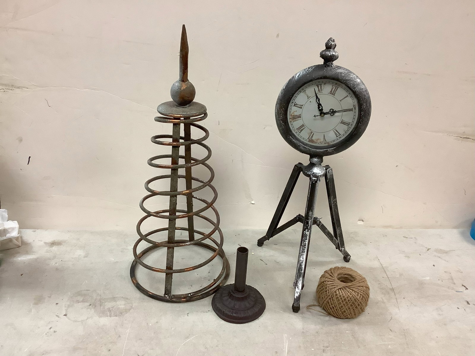 Tripod Clock, Spool of Thread and more: Tripod Clock, Spool of Thread and more