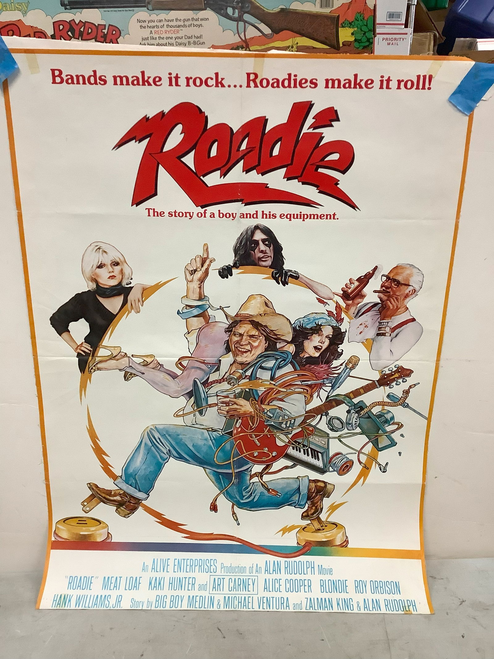 Linen Poster Roadie - Alice Cooper, Meatloaf and others 24x32.5: Linen Poster Roadie - Alice Cooper, Meatloaf and others 24x32.5