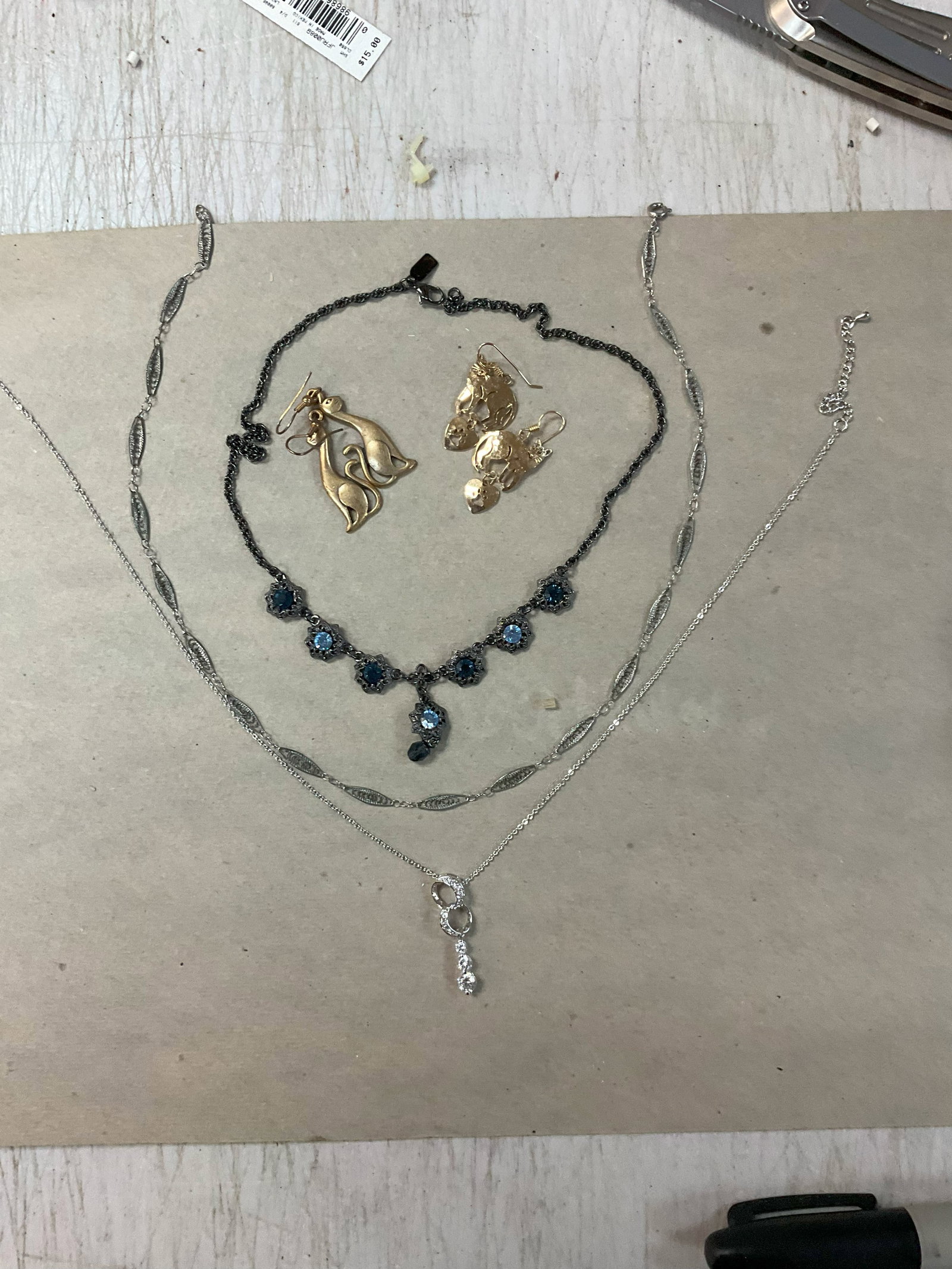Lot of Costume Necklaces and Earrings: Lot of Costume Necklaces and Earrings