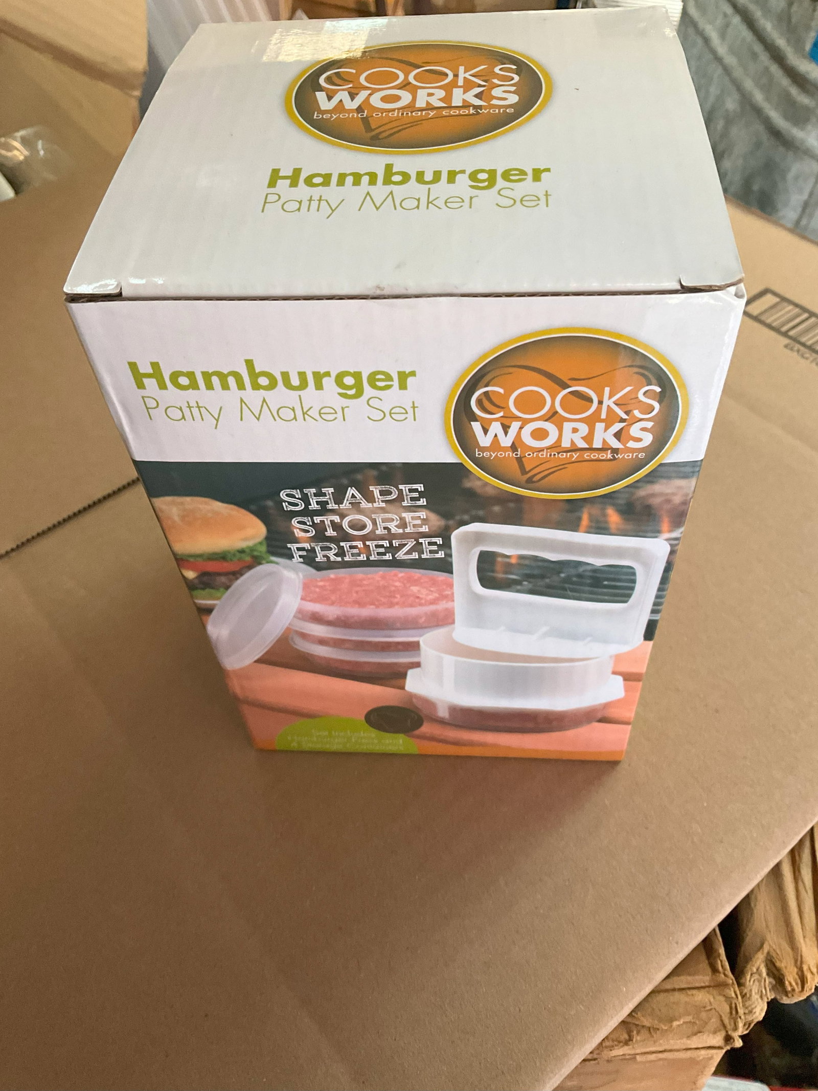 Box Full of 36 Count New Cooks Works Hamburger Patty Maker Sets: Box Full of 36 Count New Cooks Works Hamburger Patty Maker Sets