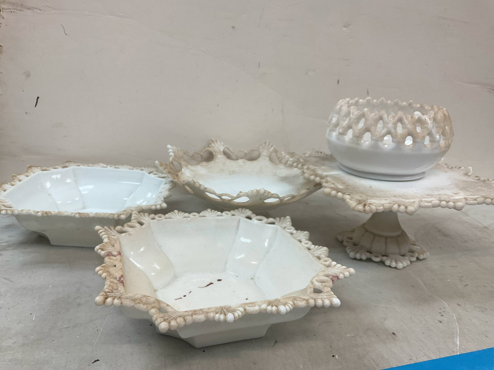 Lot of decorative white serving tray, bowls, and more: Lot of decorative white serving tray, bowls, and more