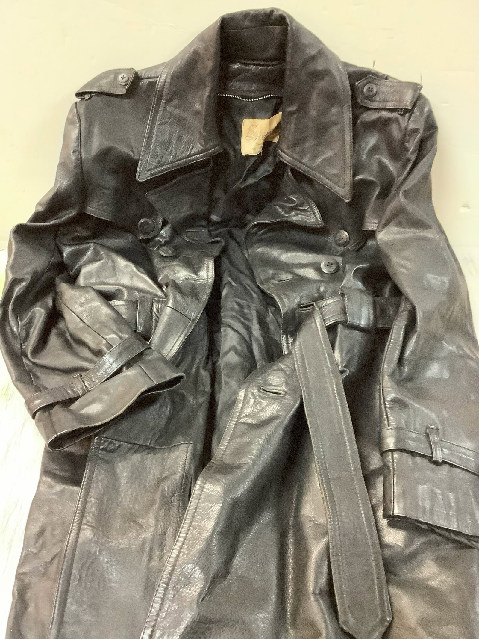 Saxony Genuine Leather coat (Size – 42): Saxony Genuine Leather coat (Size - 42)