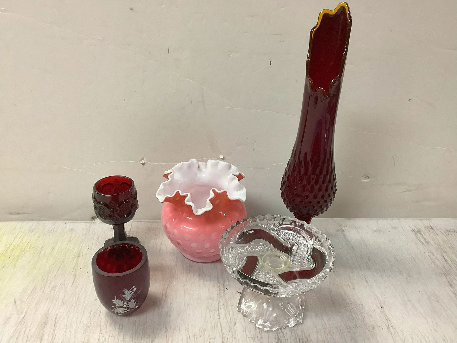Lot of assorted glass trinkets (tallest - 14.5 in) (1 of 1)