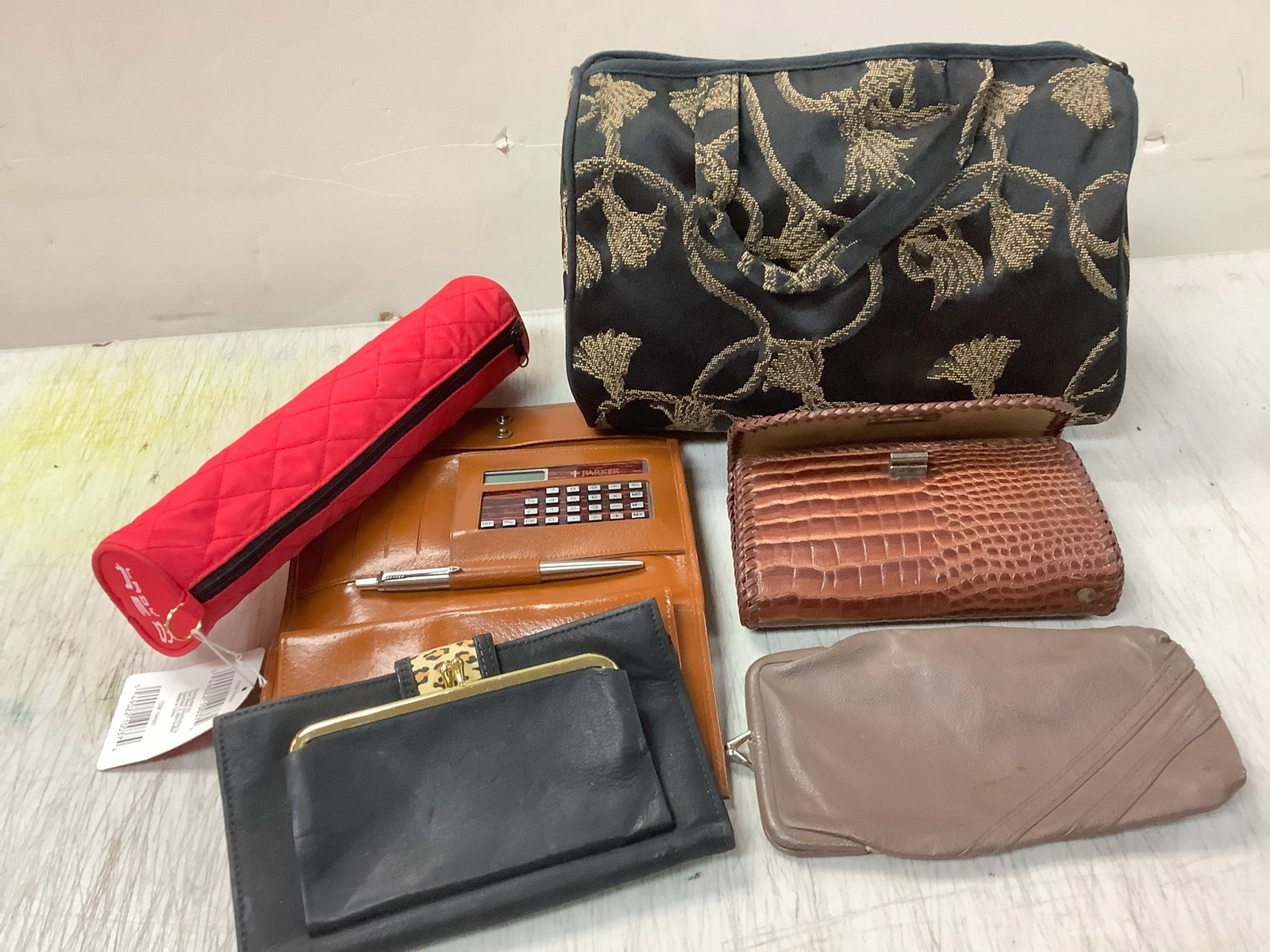 Lot of various wallets, Lady in Red umbrella, and zip bag: Lot of various wallets, Lady in Red umbrella, and zip bag