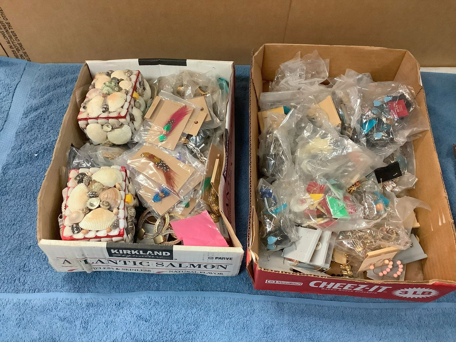 Shell Covered Jewelry/Money Box, Earrings, Necklaces and more (1 of 1)