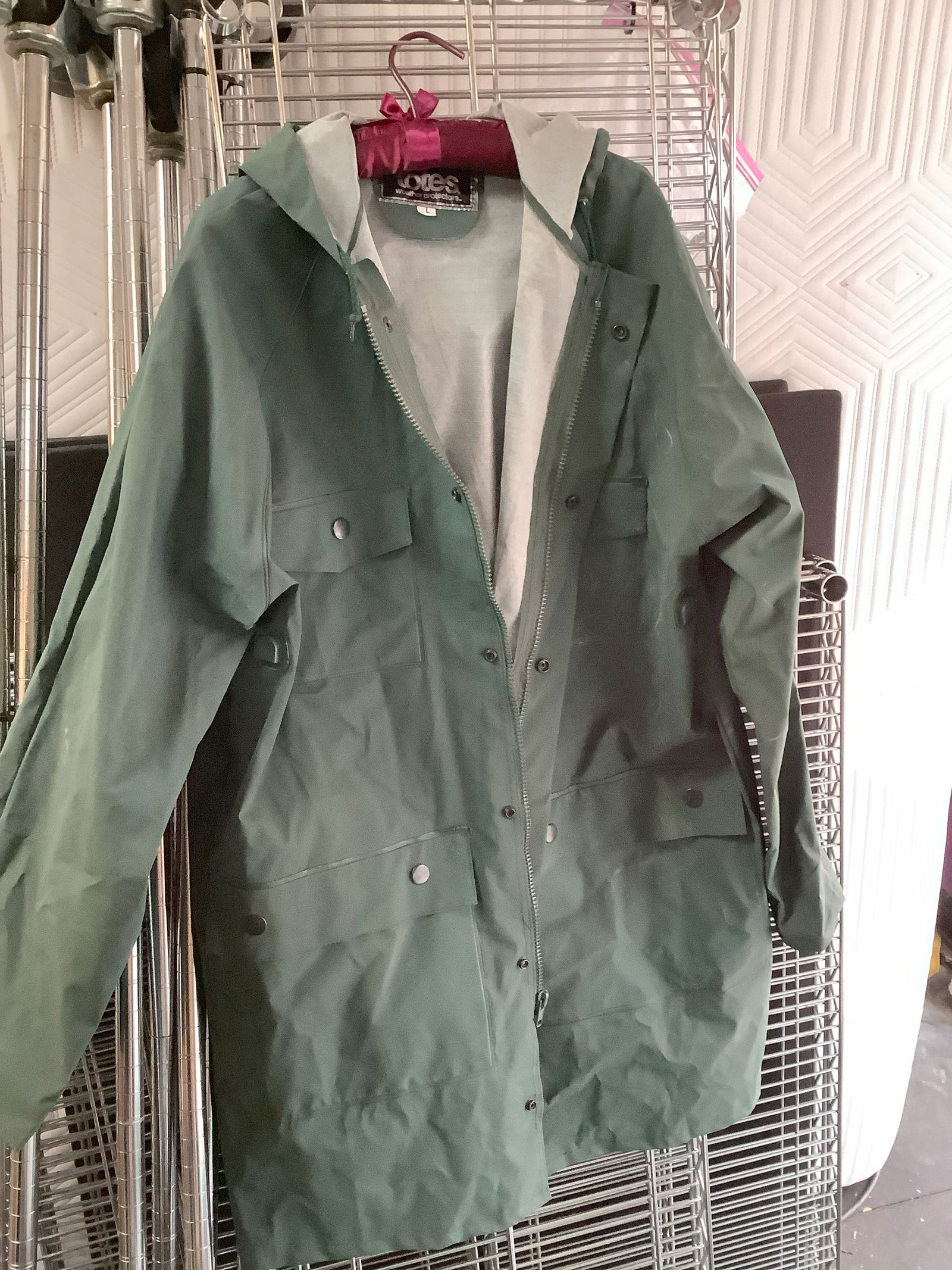 Totes weather hotsell protectors jacket