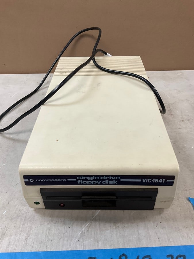 Commodore Single Drive Floppy Disk Player Vic-1541 (Untested) (1 of 1)