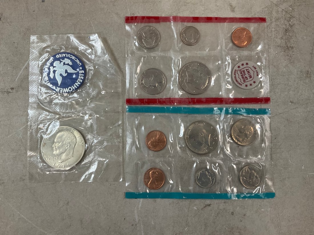 Lot of 1971 & 1972 Mint Set (1 of 1)