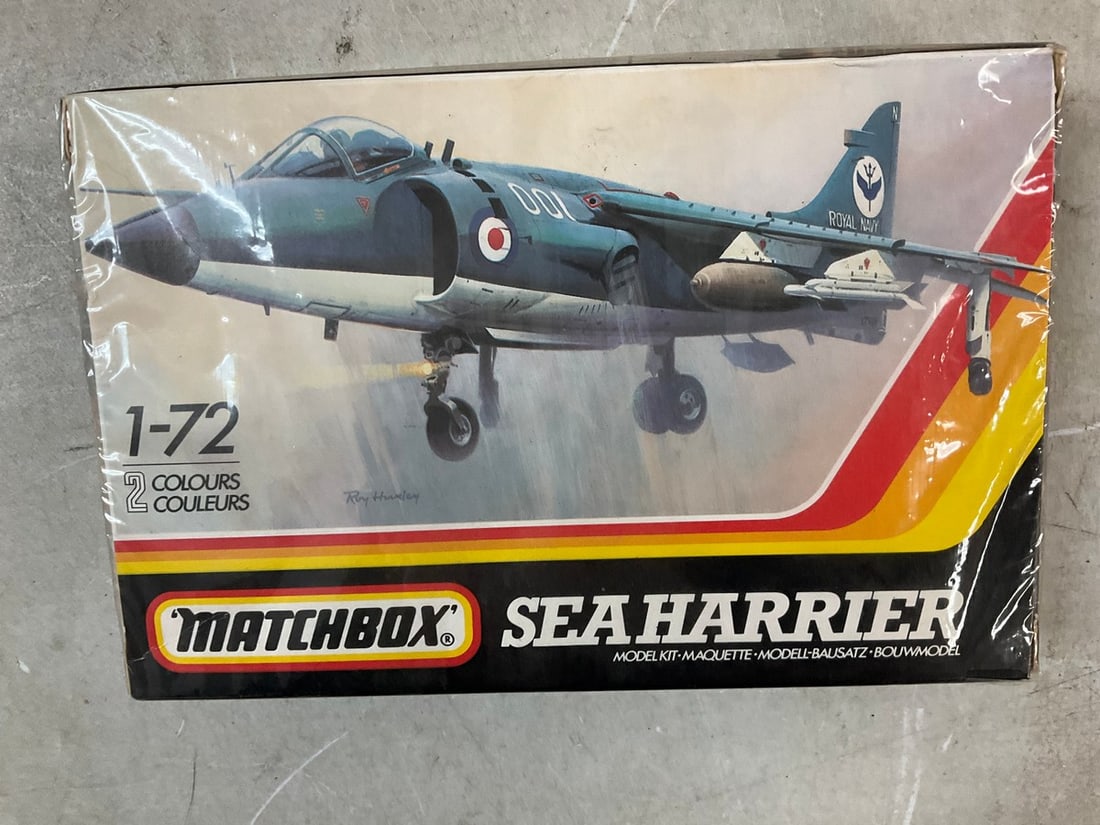 Lot of Matchbox Seaharrier Airplane Model: Lot of Matchbox Seaharrier Airplane Model