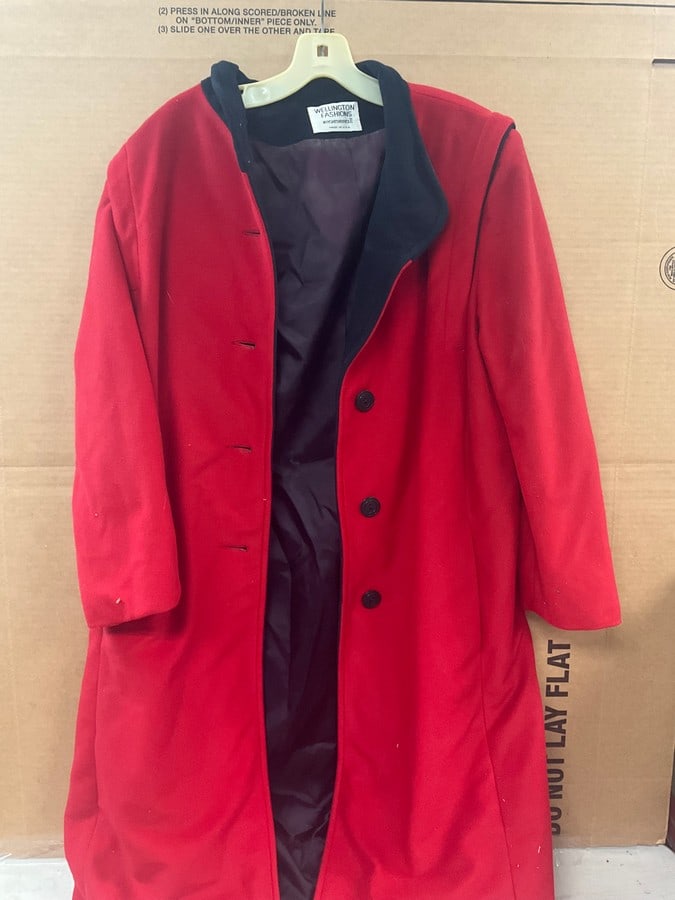 Vintage Wellington Fashions Kashmiracle Trenchcoat/Overcoat made in USA: Vintage Wellington Fashions Kashmiracle Trenchcoat/Overcoat made in USA