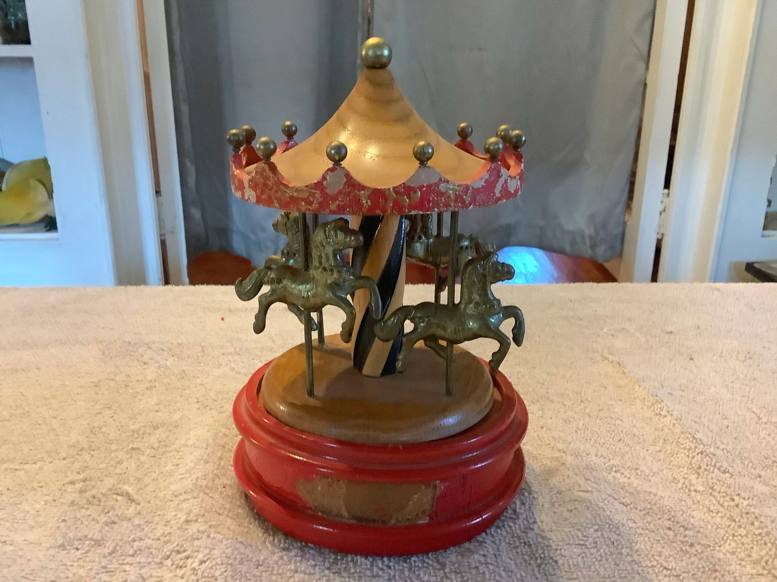 Vintage Horse Musical Carousel (1 of 1)