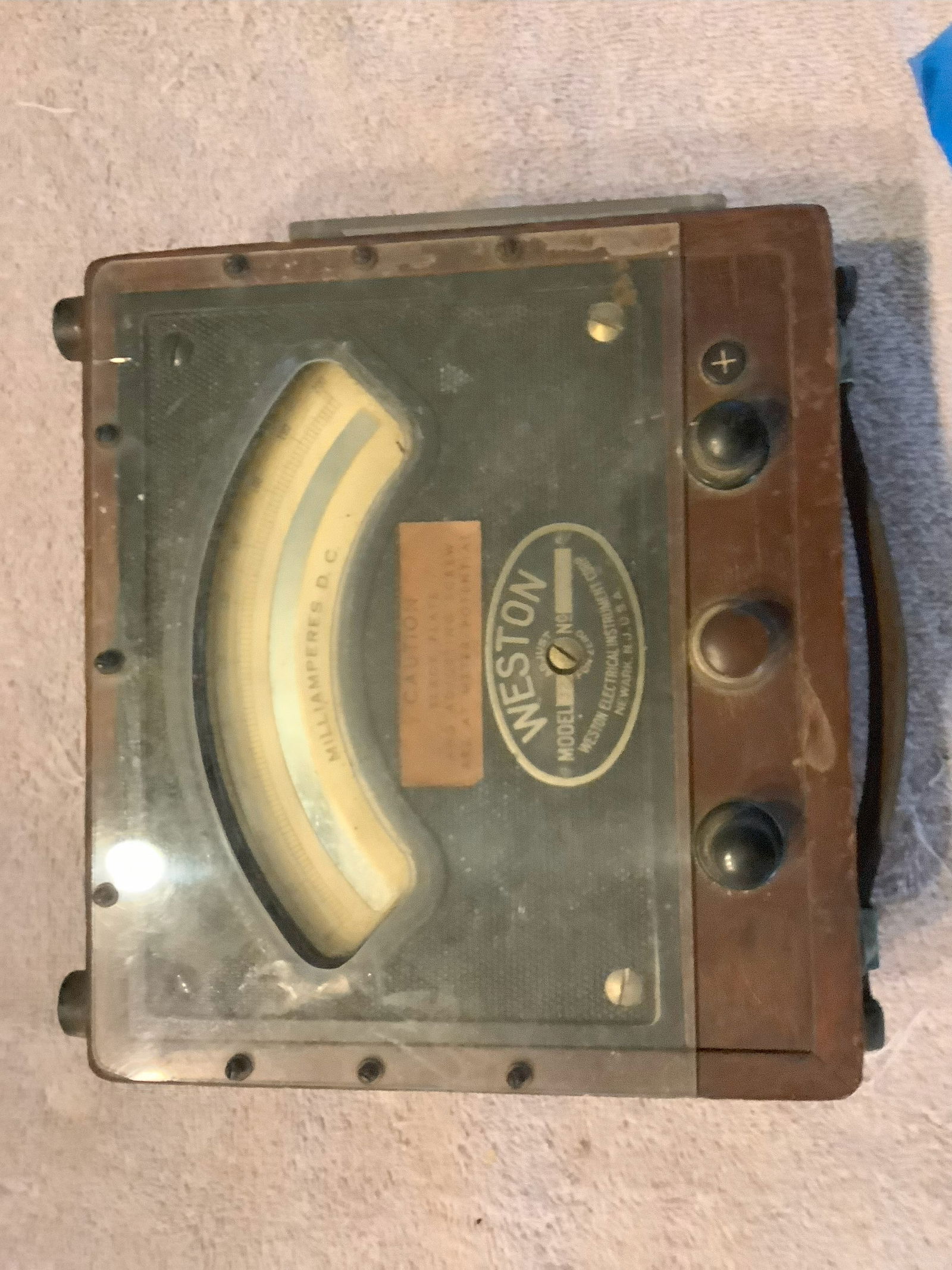 Vintage Weston Milliamperes D.C. (1 of 1)