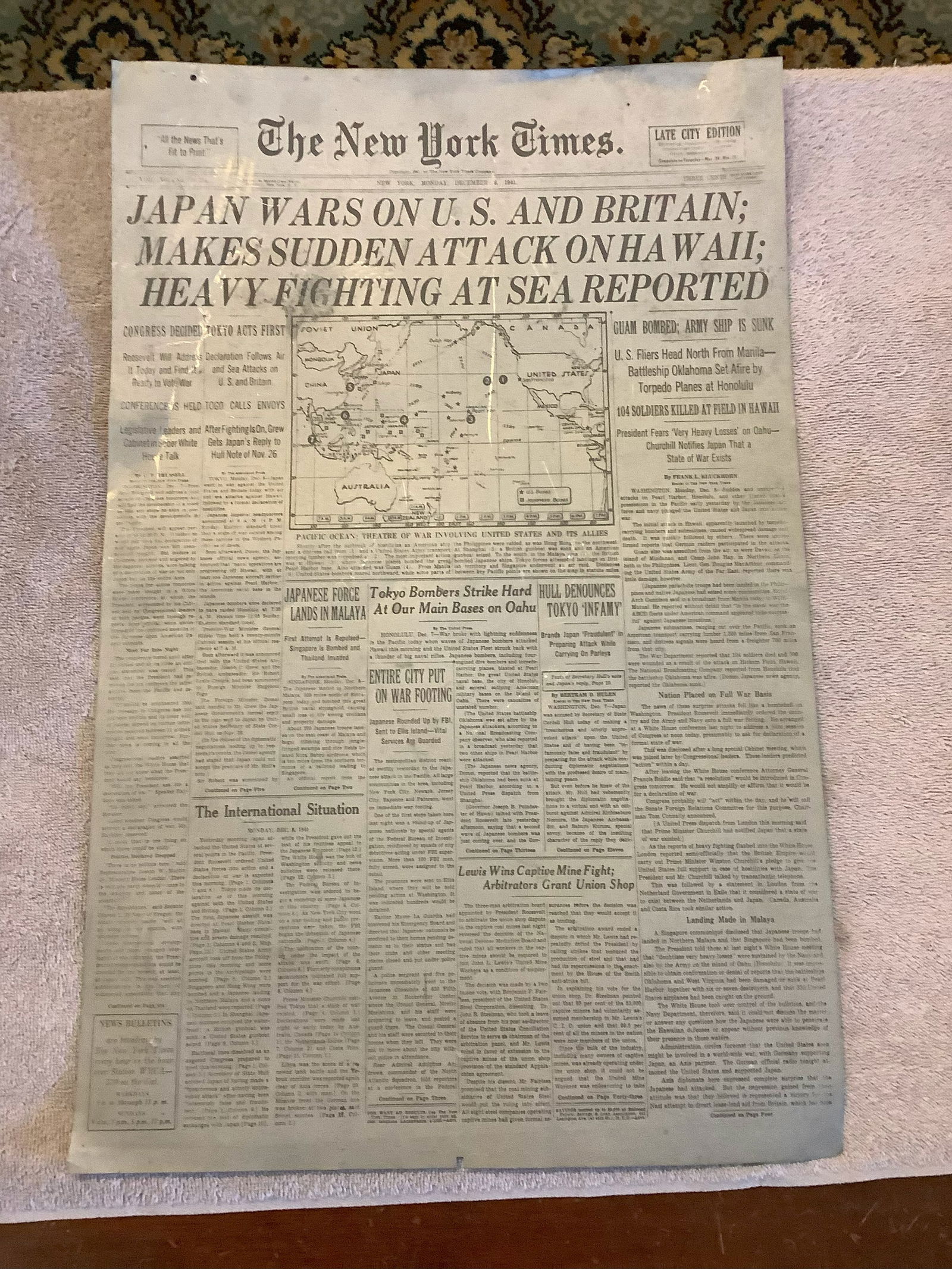 Vintage Tin New York Times Newspaper Wall Hanging Sign (1 of 1)