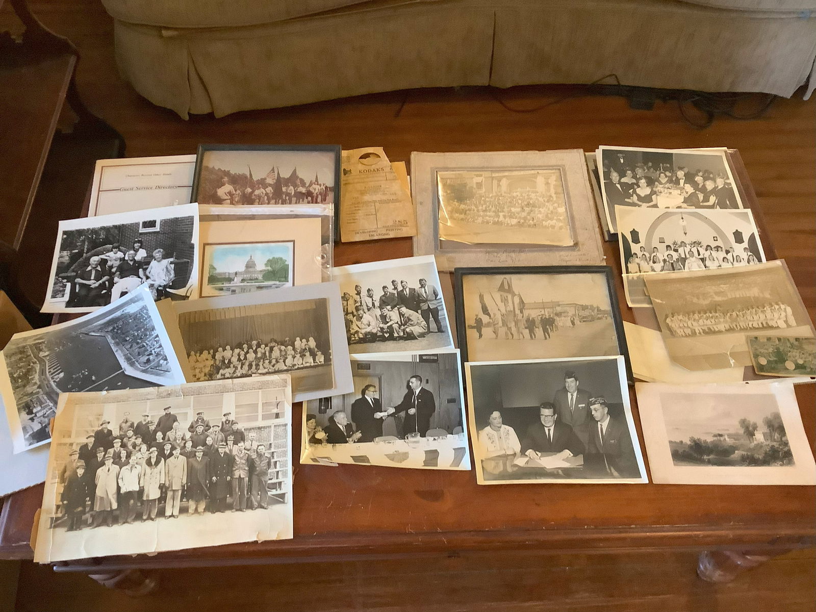 Lot of Vintage Black & White Pictures (1 of 1)