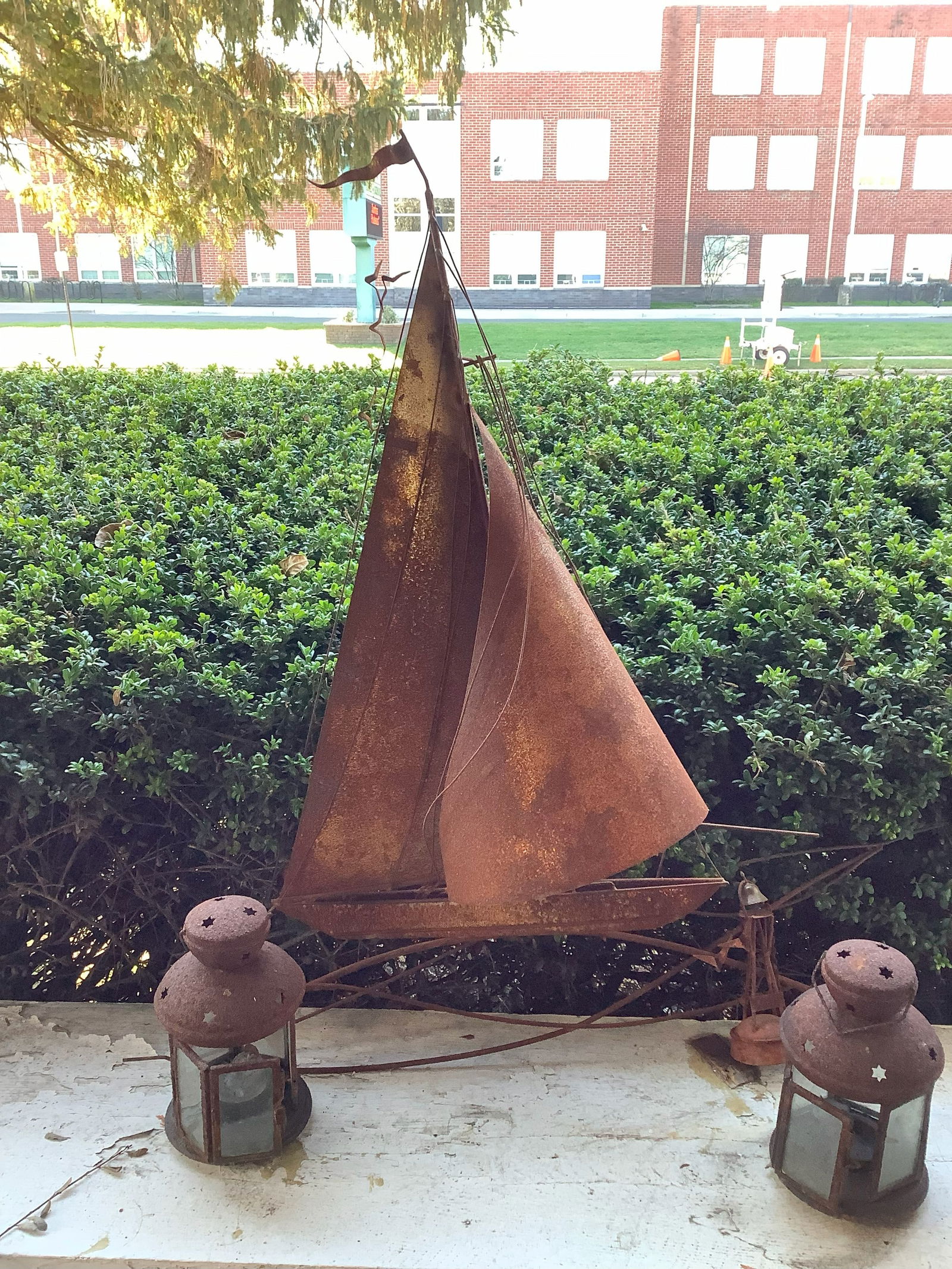 Lot of 2 Lanterns and Metal Sail Boat (1 of 1)